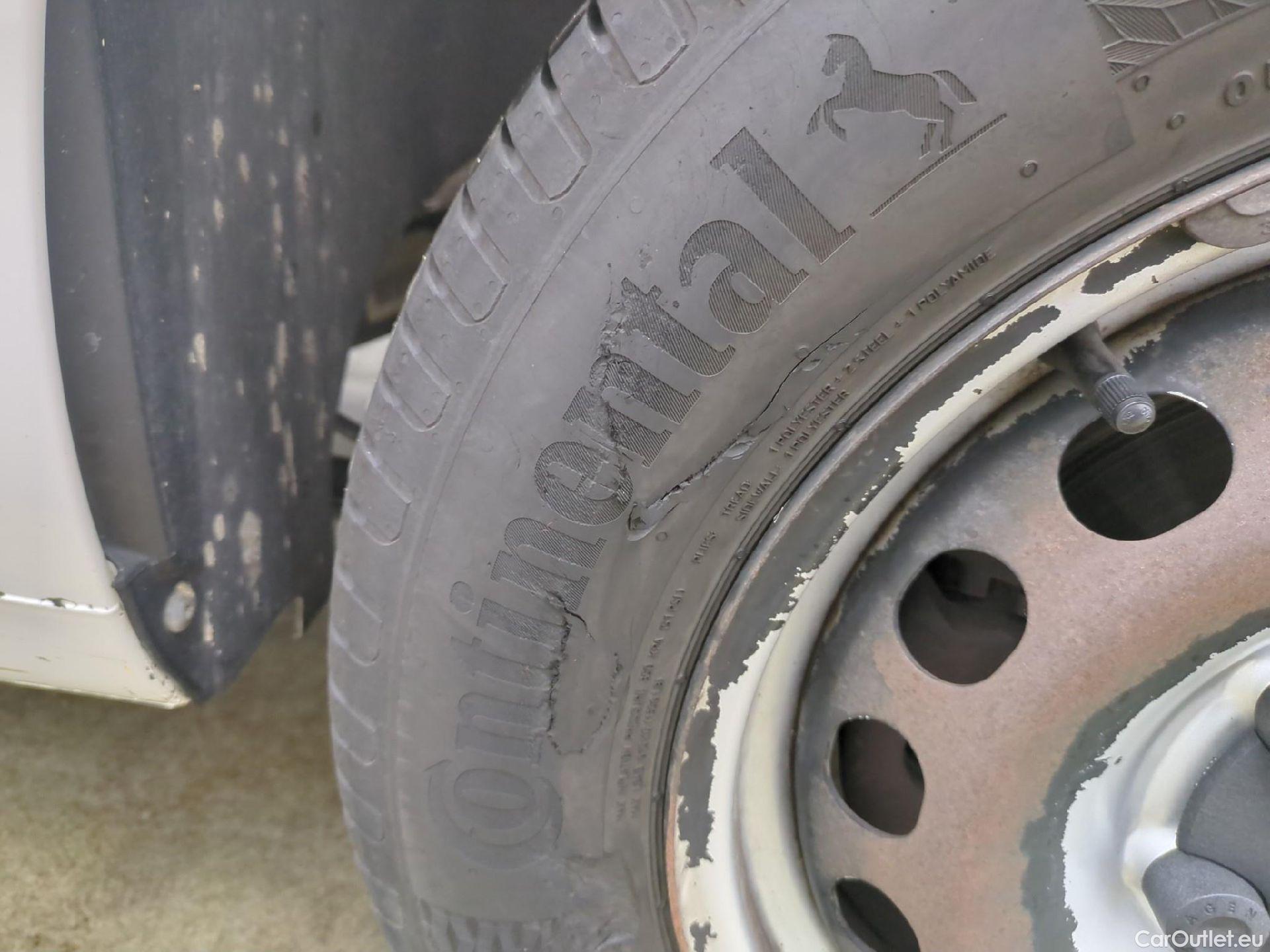  Volkswagen  Caddy VOLKSWAGEN  Van VU 4p Fourgonnette 2.0 TDI 102 Business Line #9