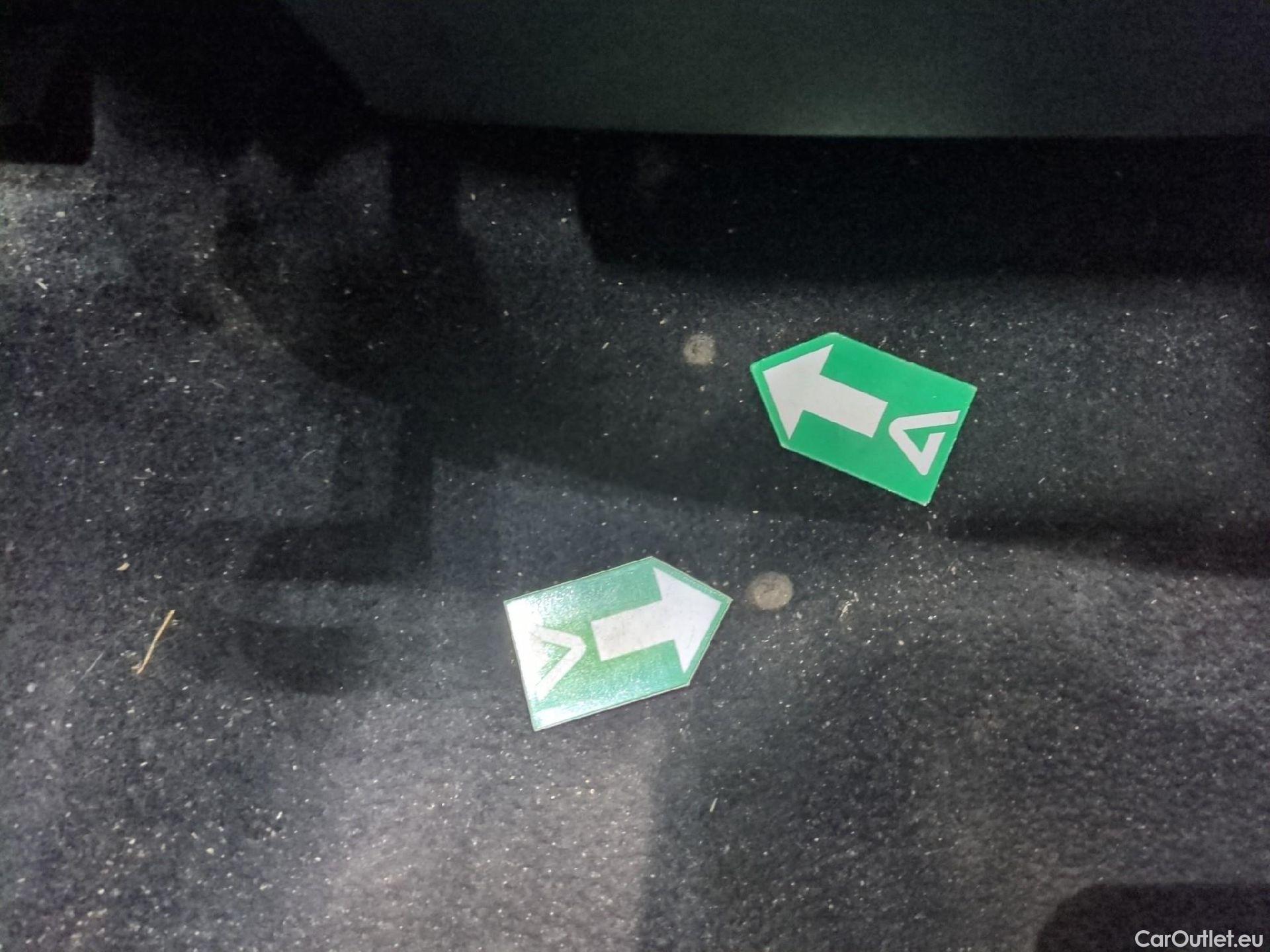  Volkswagen  Caddy VOLKSWAGEN  Van VU 4p Fourgonnette 2.0 TDI 102 Business Line #4