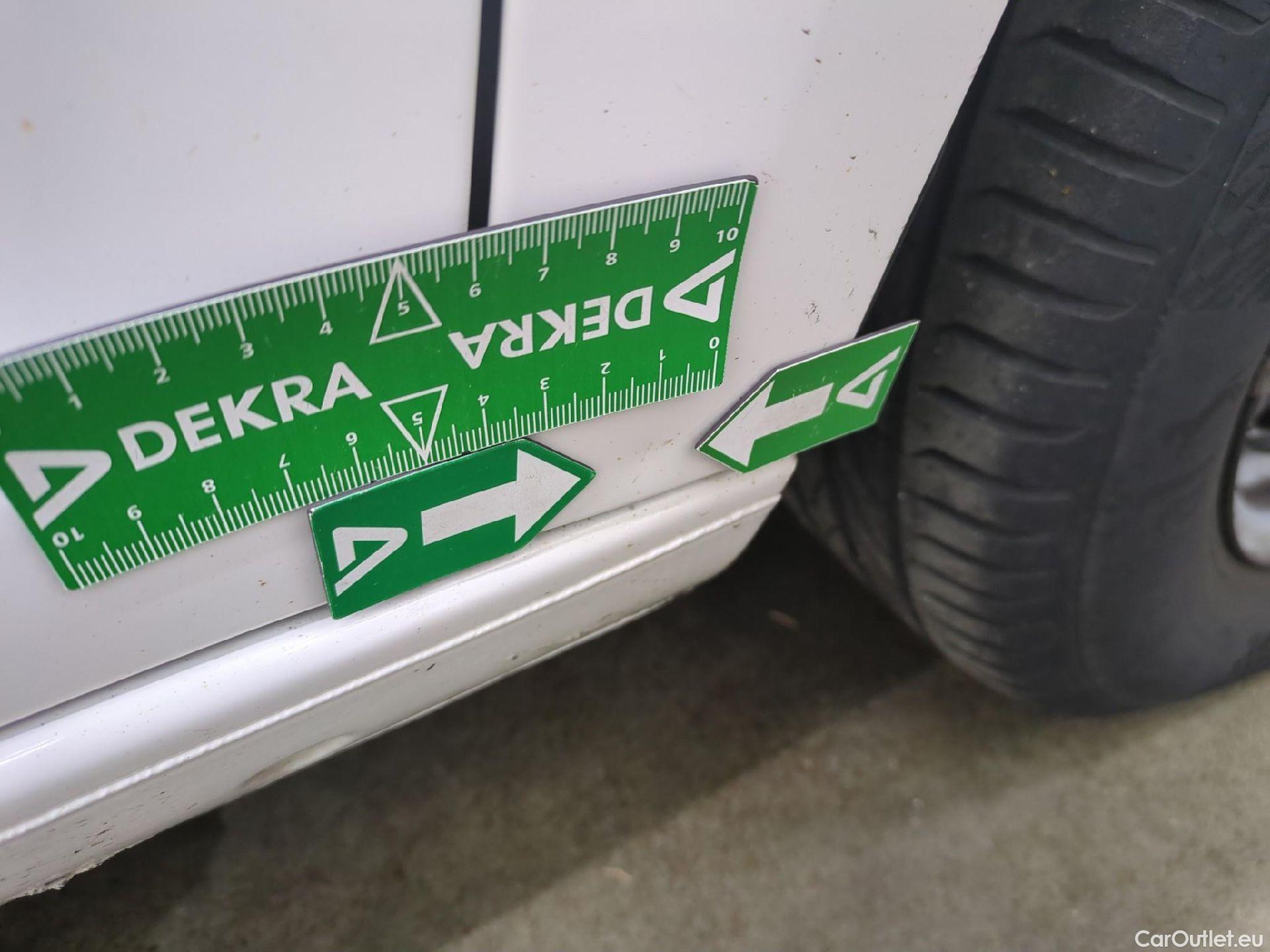  Volkswagen  Caddy VOLKSWAGEN  Van VU 4p Fourgonnette 2.0 TDI 102 Business Line #56