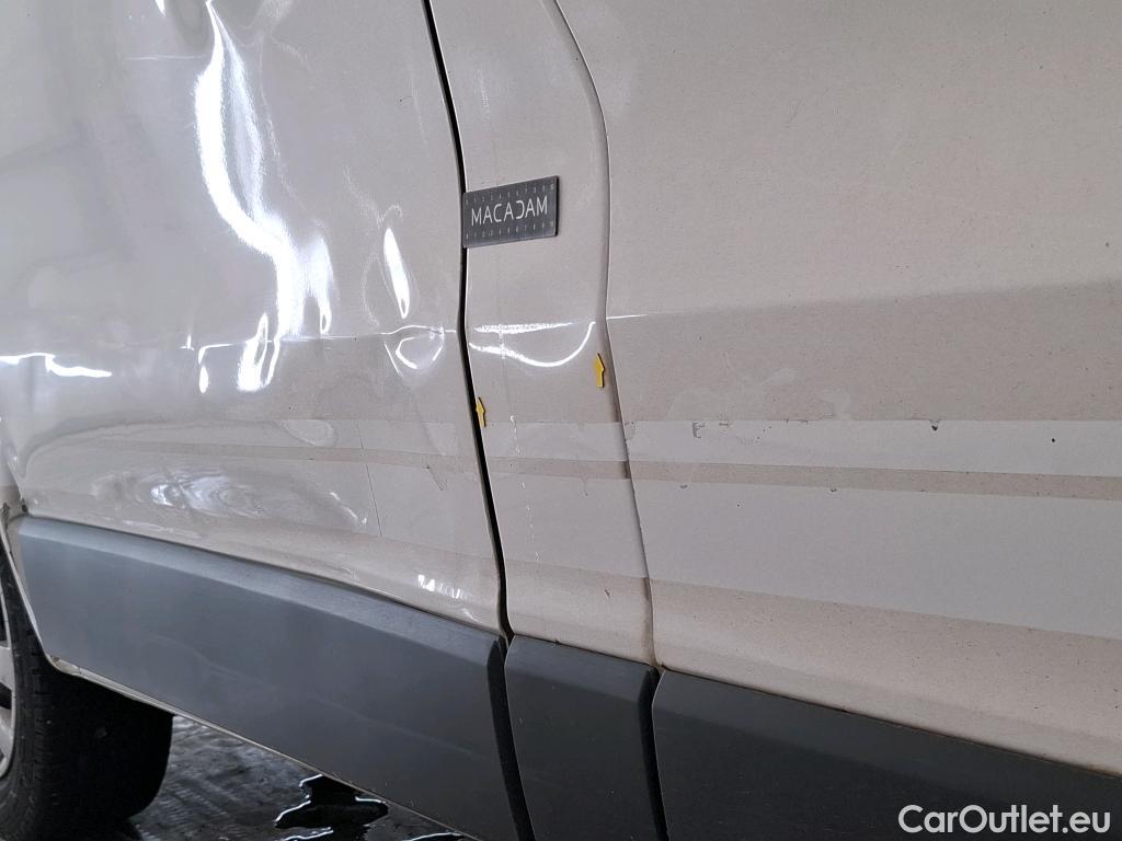  Renault  Trafic  Furgon Grand Confort L1H1 1200 1.6 dCi 125CV BVM6 E6 #56