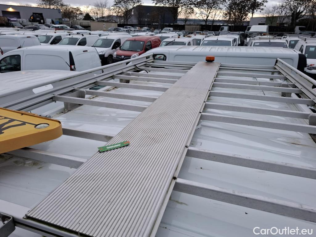  Renault  Trafic  Furgon Grand Confort L1H1 1200 1.6 dCi 125CV BVM6 E6 #38