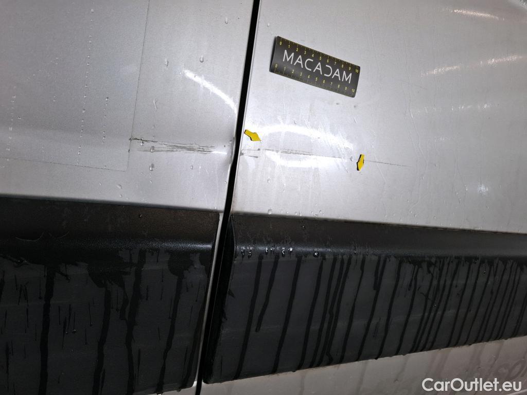  Renault  Master Renault V.I.  VU 4p Fourgon 2.3 125.35 FG L4H2 GC P-MJ #8