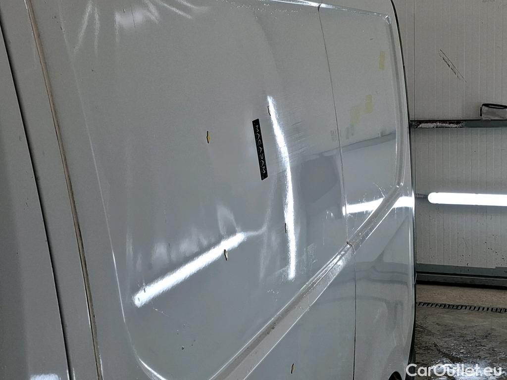  Renault  Trafic  Furgon Grand Confort L1H1 1200 1.6 dCi 125CV BVM6 E6 #44