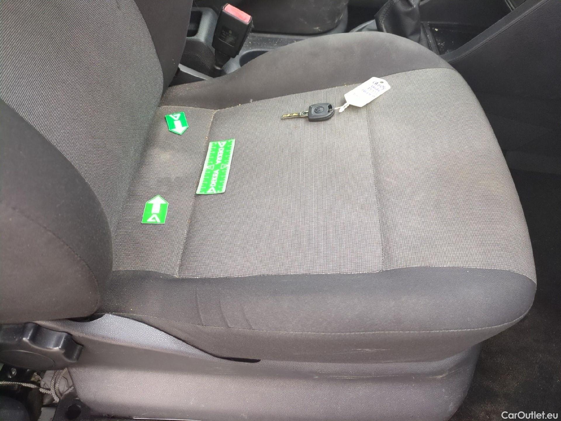  Volkswagen  Caddy VOLKSWAGEN  Van VU 4p Fourgonnette 2.0 TDI 102 Business Line #55