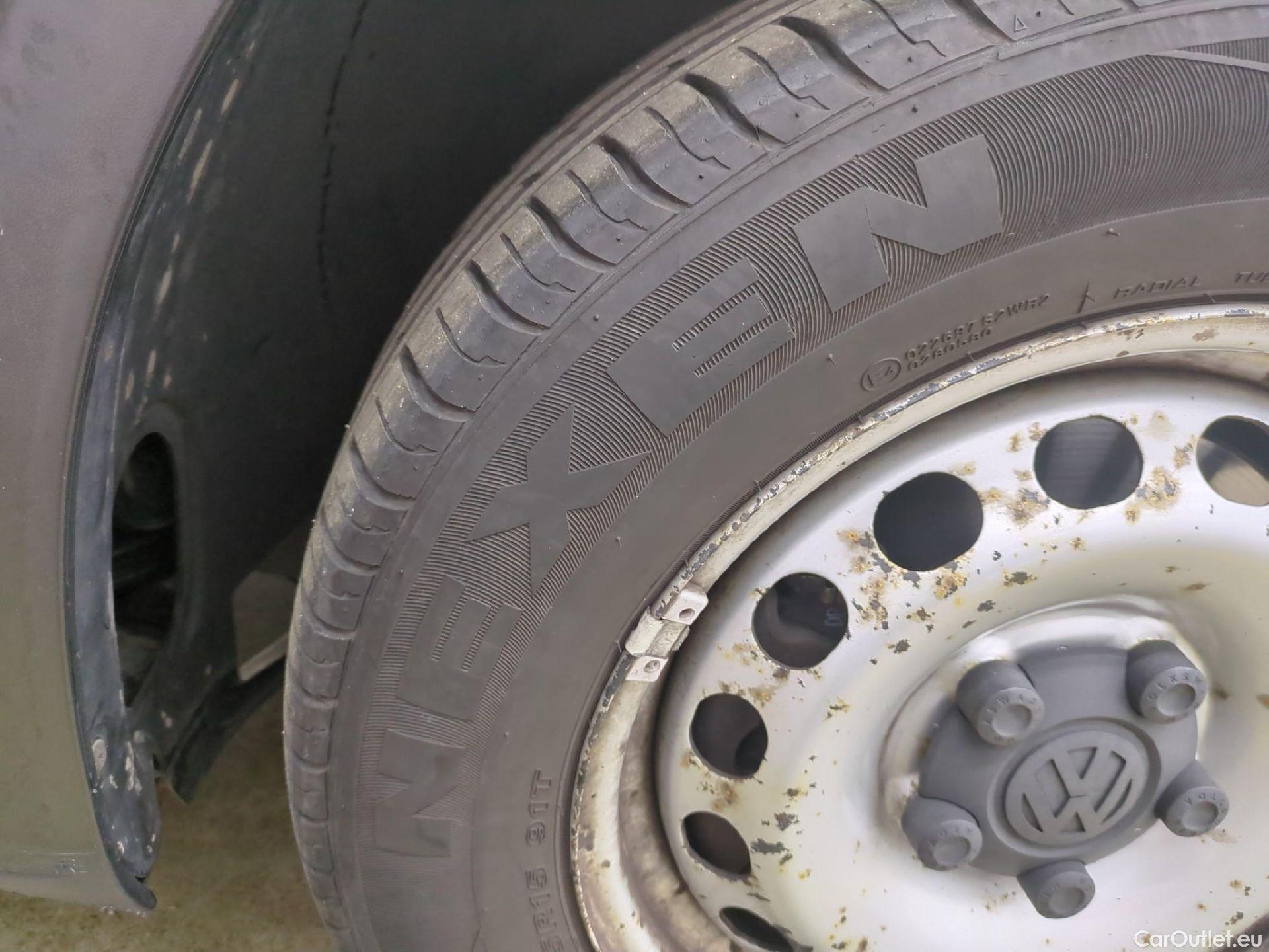  Volkswagen  Caddy VOLKSWAGEN  Van VU 4p Fourgonnette 2.0 TDI 102 Business Line #13