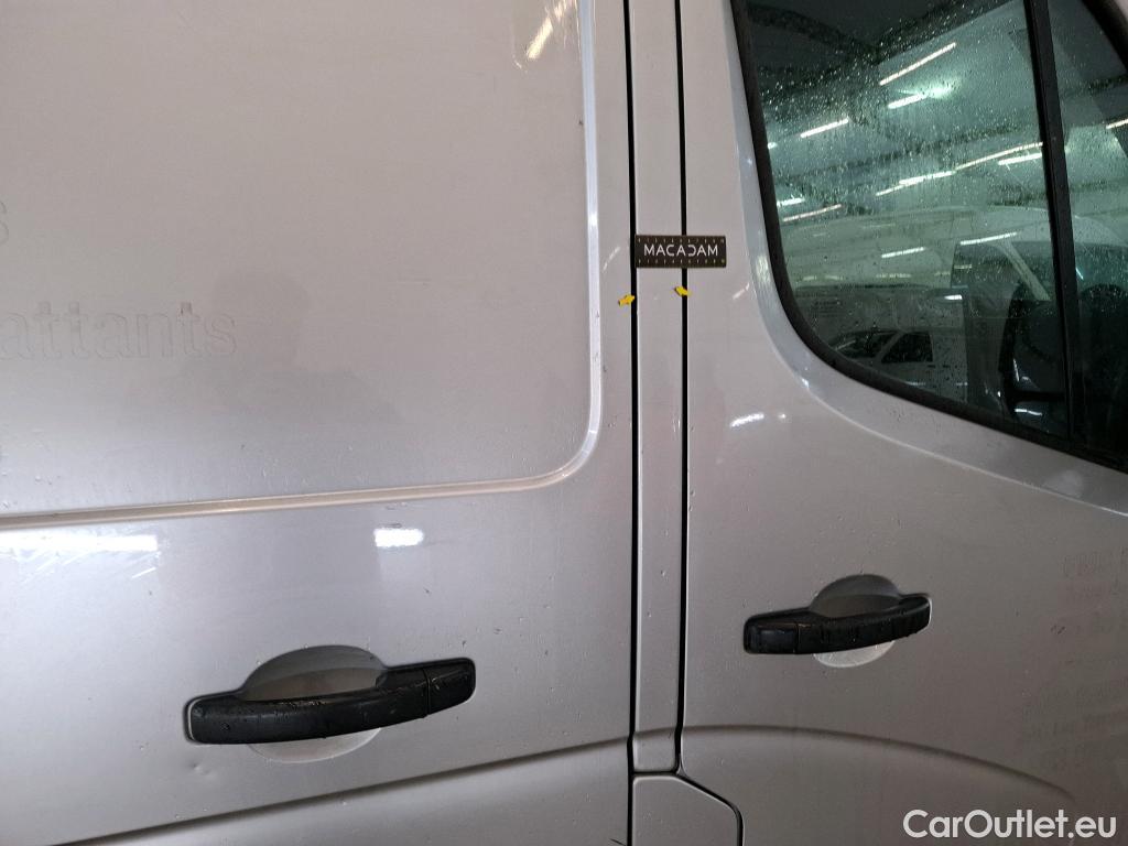  Renault  Master Renault V.I.  VU 4p Fourgon 2.3 125.35 FG L4H2 GC P-MJ #13