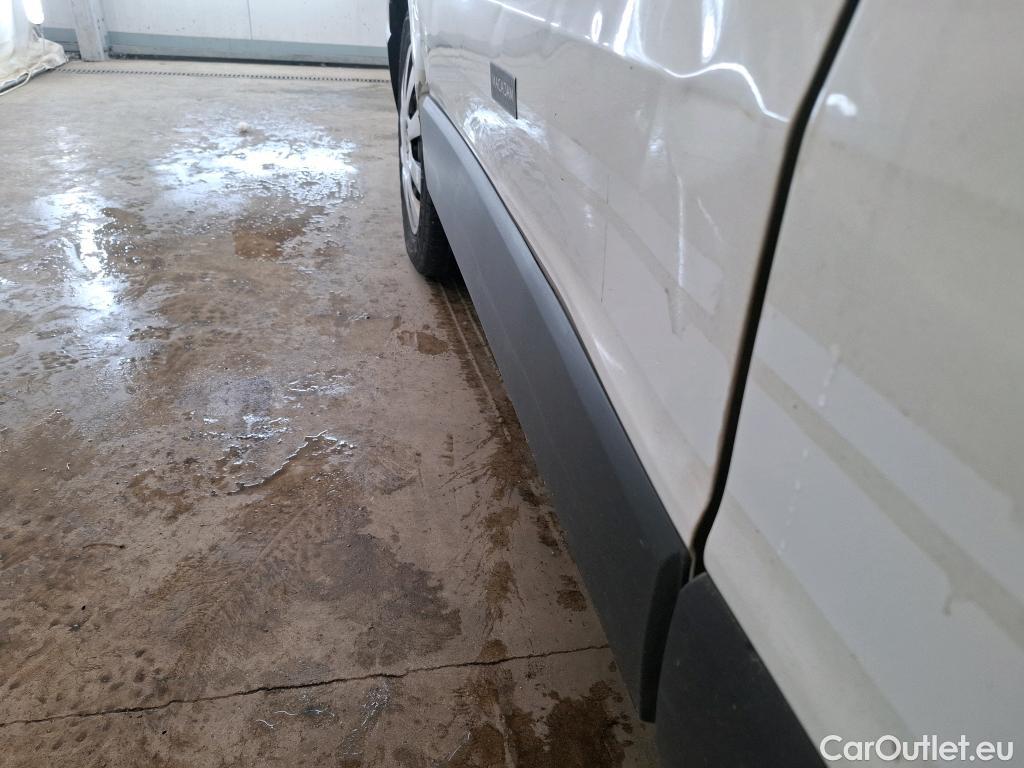  Renault  Trafic  Furgon Grand Confort L1H1 1200 1.6 dCi 125CV BVM6 E6 #60