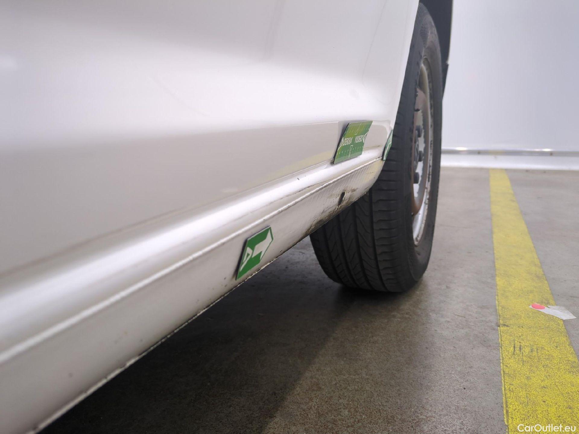  Volkswagen  Caddy VOLKSWAGEN  Van VU 4p Fourgonnette 2.0 TDI 102 Business Line #30