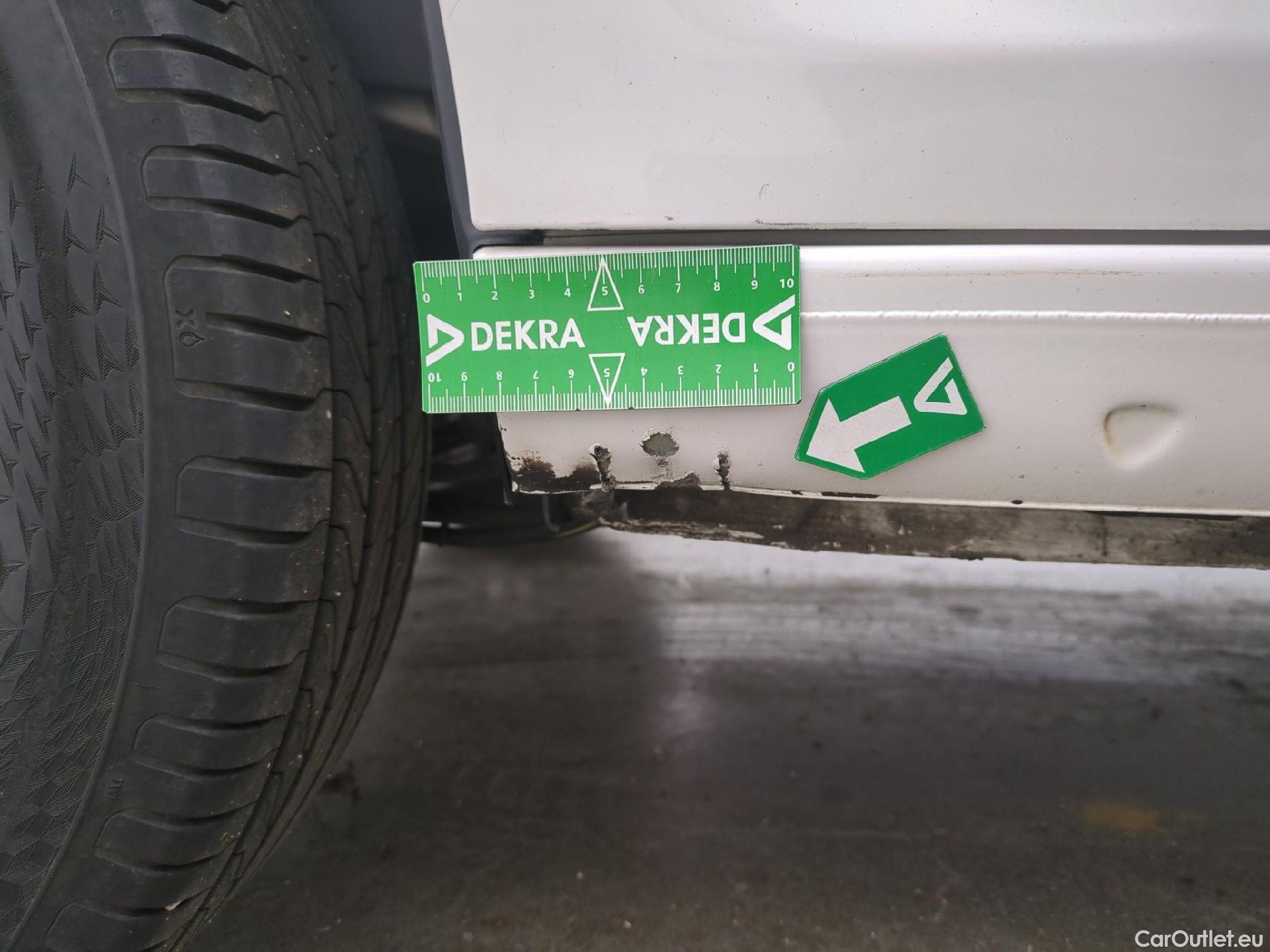  Volkswagen  Caddy VOLKSWAGEN  Van VU 4p Fourgonnette 2.0 TDI 102 Business Line #49