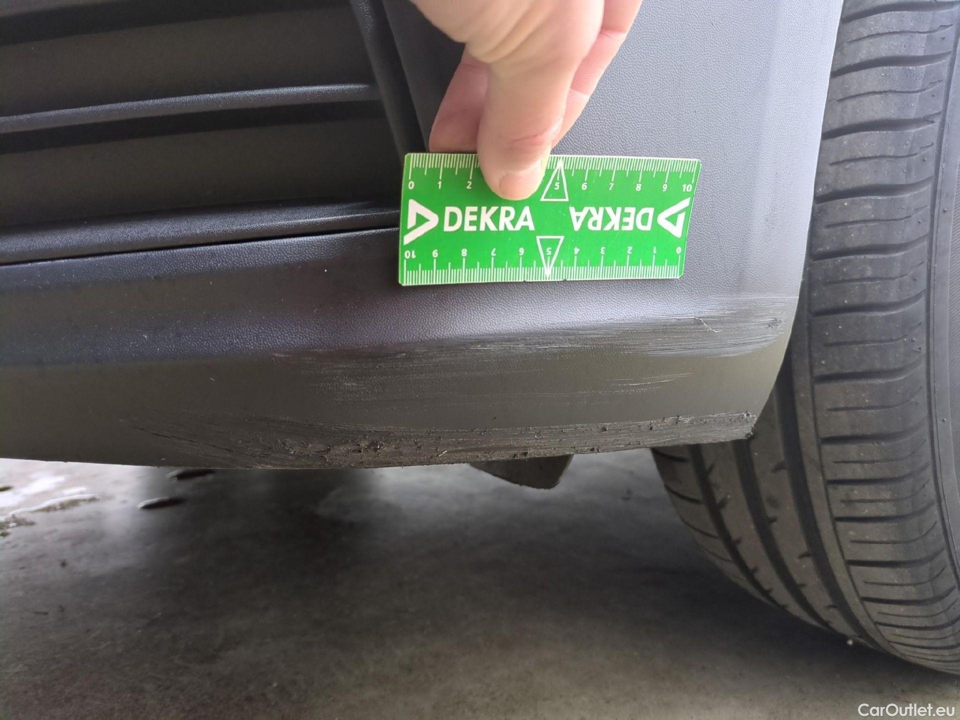  Volkswagen  Caddy VOLKSWAGEN  Van VU 4p Fourgonnette 2.0 TDI 102 Business Line #24