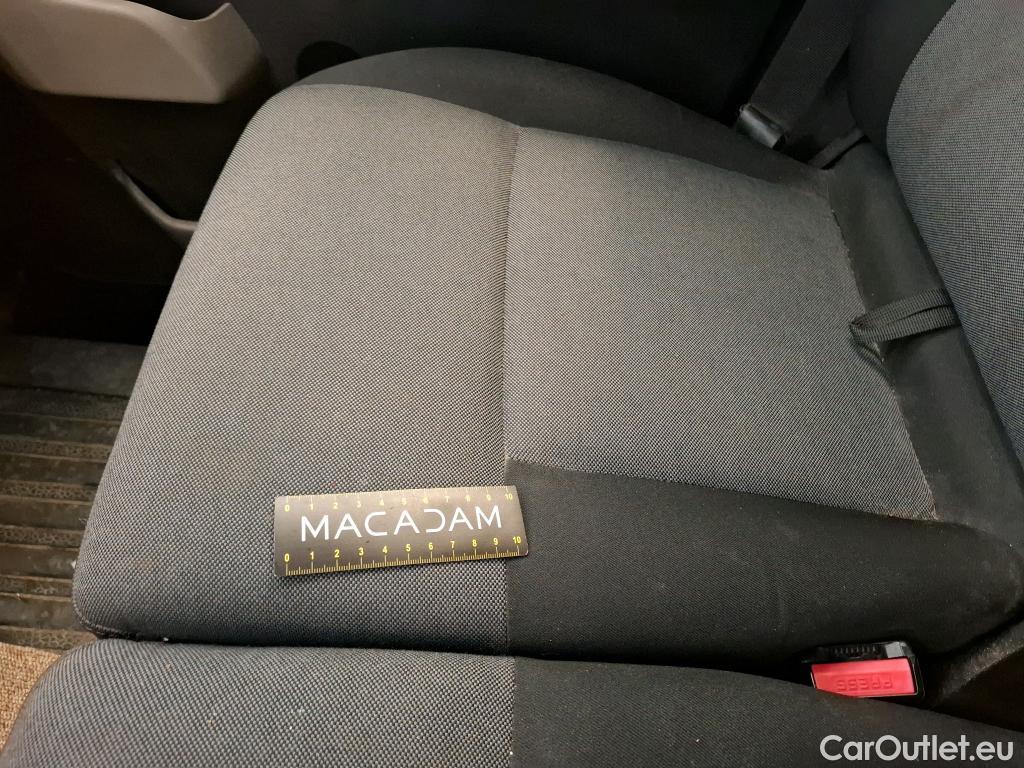  Renault  Master Renault V.I.  VU 4p Fourgon 2.3 125.35 FG L4H2 GC P-MJ #17