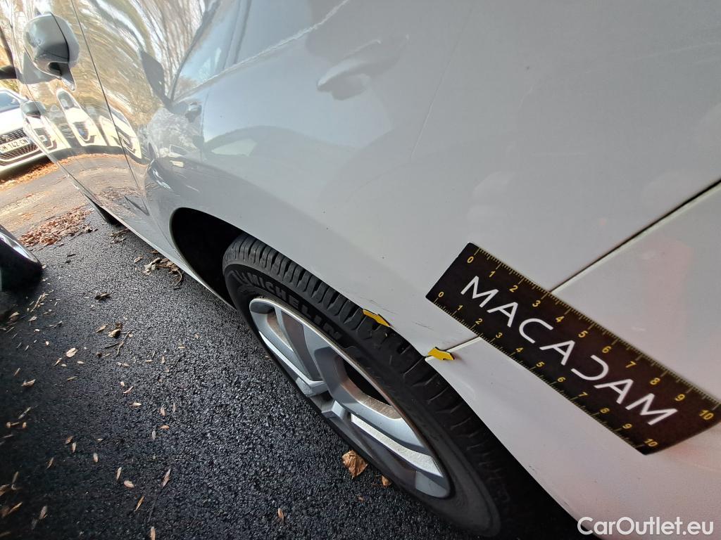  Renault  Megane  IV Berline 5pt. Business 1.3 TCe 115CV BVM6 E6dT #4