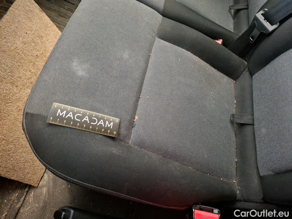  Renault  Master Renault V.I.  VU 4p Fourgon 2.3 125.35 FG L4H2 GC P-MJ #18