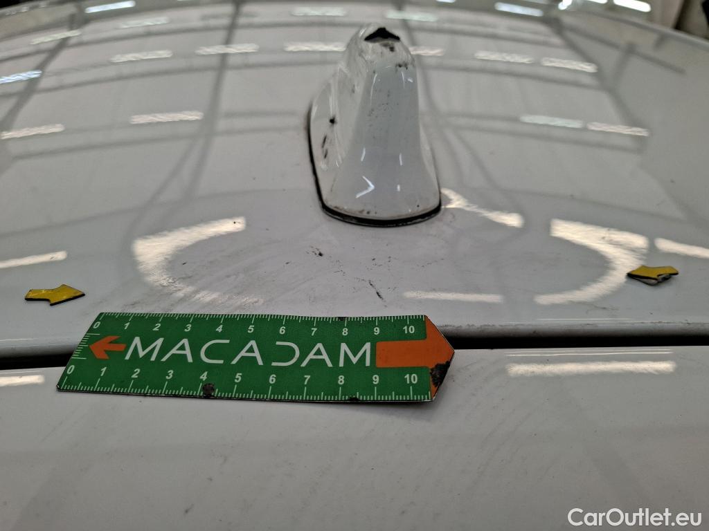  Toyota  Corolla TOYOTA  / 2018 / 5P / Berline Hybride 122h Dynamic Business Beyond Zer #4