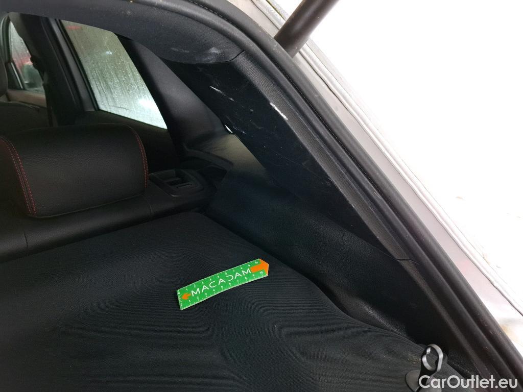  Mercedes  GLA MERCEDES-BENZ  / 2020 / 5P / SUV 1.3  200 AMG LINE DCT #1