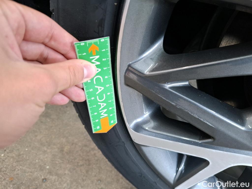  Hyundai  Konna Kona Creative Hybrid 2WD 1.6 GDI 140CV BVA6 E6d #18