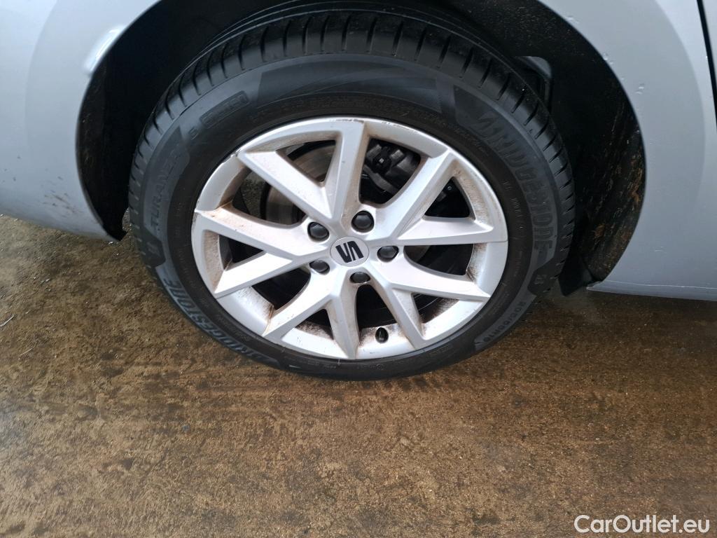  Seat  Leon SEAT  Sportstourer / 2020 / 5P / Break 1.0 eTSI 110 DSG S&S Style Business #29