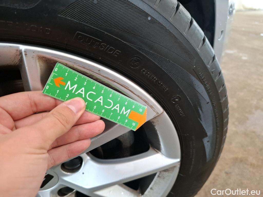  Seat  Leon SEAT  Sportstourer / 2020 / 5P / Break 1.0 eTSI 110 DSG S&S Style Business #37