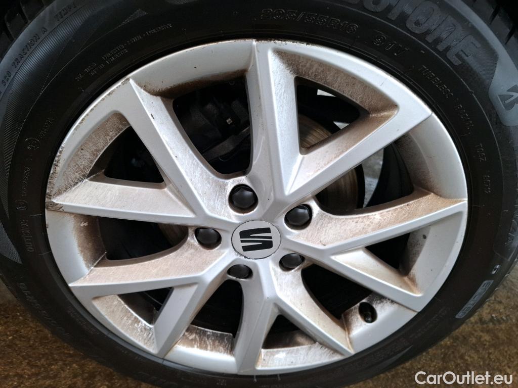  Seat  Leon SEAT  Sportstourer / 2020 / 5P / Break 1.0 eTSI 110 DSG S&S Style Business #25