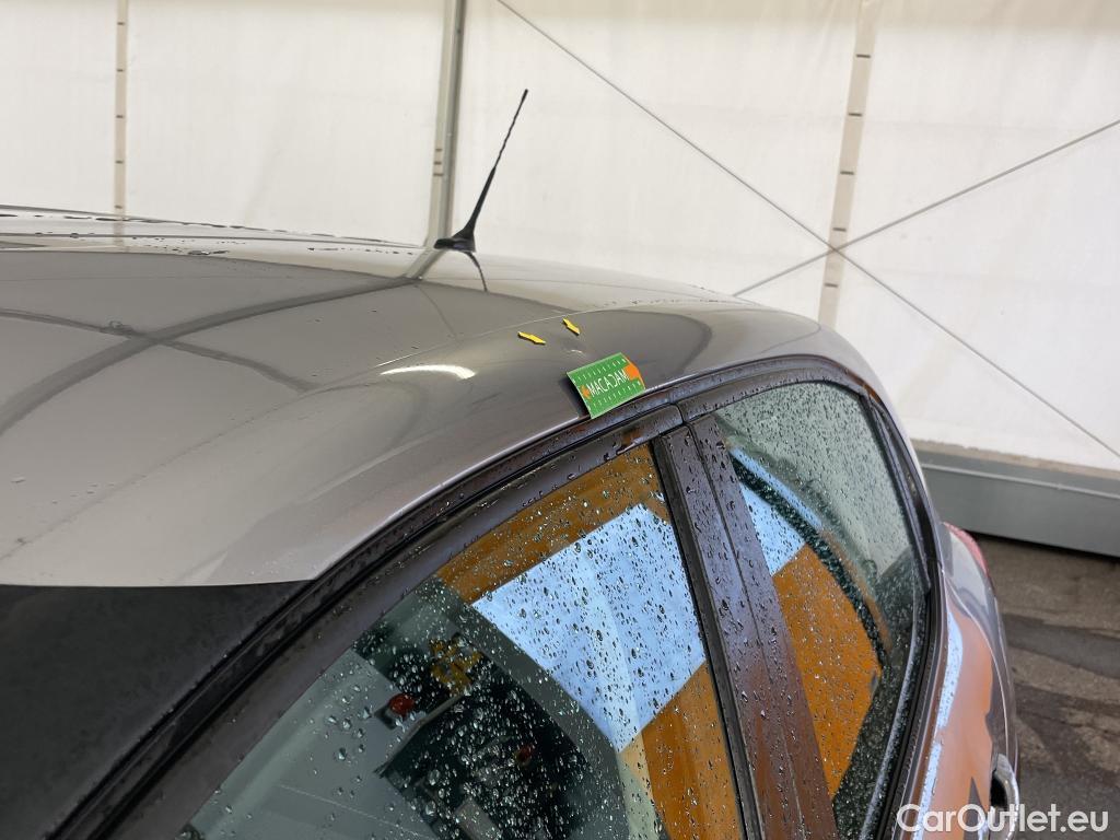  Citroen  C3 CITROEN  Société  2020  5P  Berline  VU BlueHDi 100  BVM6 Feel Nav #1