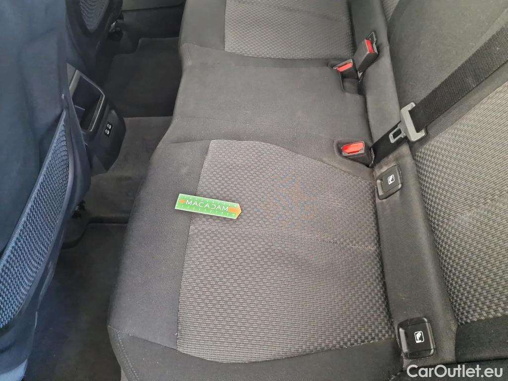  Bmw  Serie 1 BMW Série 1 / 2019 / 5P / Berline 116i DKG7 Business Design #4