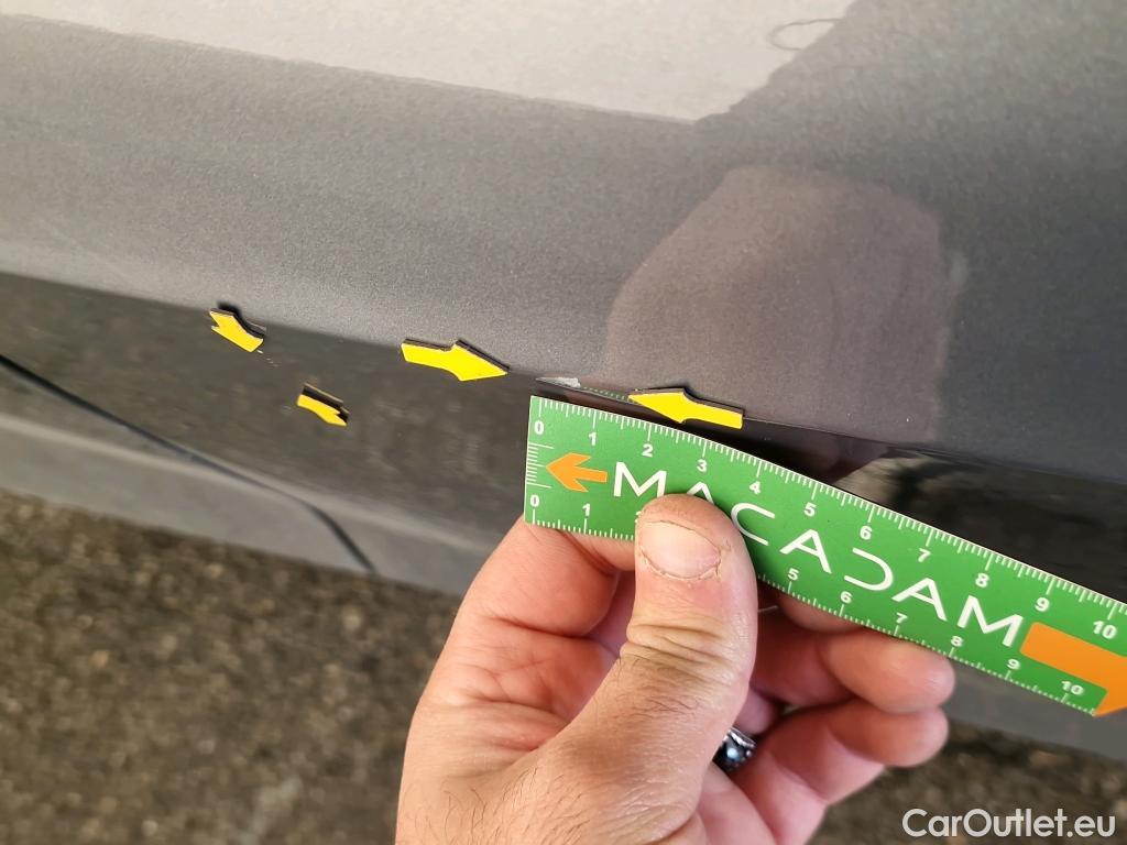  Bmw  Serie 1 BMW Série 1 / 2019 / 5P / Berline 116i DKG7 Business Design #17