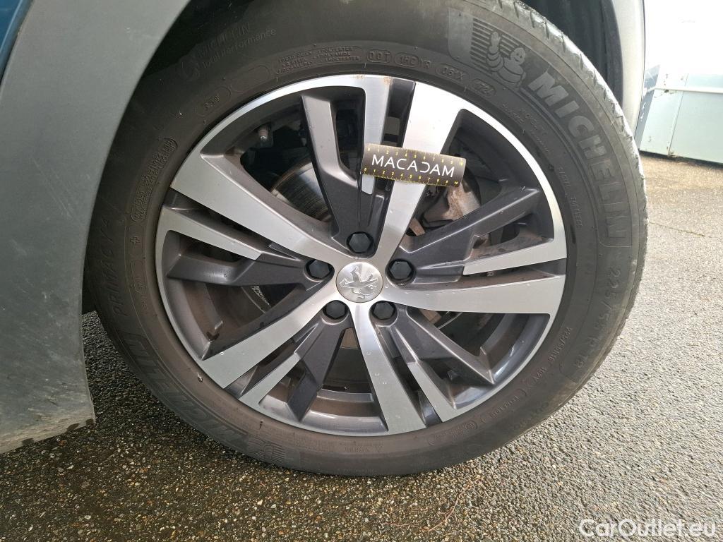  Peugeot  3008  Allure Pack 1.5 HDi 130CV BVA8 E6d #21