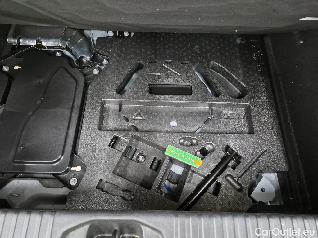  Renault  Clio  V Business 1.6 E-TECH Hybrid 140CV BVA6 E6d #36