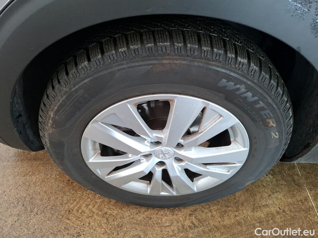  Peugeot  3008  II Active Pack 1.2 PureTech 130CV BVA8 E6d #34