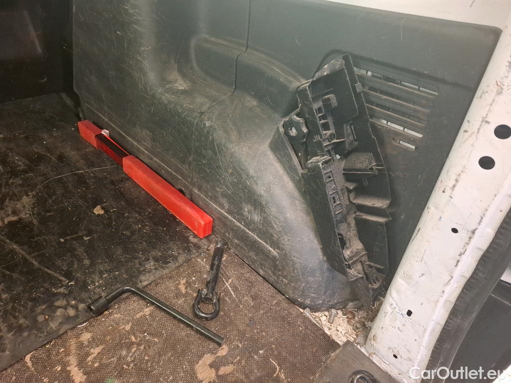  Renault  Kangoo  Express Maxi Confort - Cab. Appr. 1.5 dCi 90CV BVM5 E6 #47