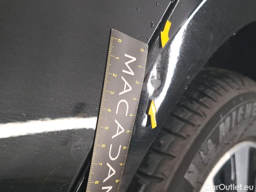  Mercedes  A-Klasse MERCEDES-BENZ Classe A Compact / 2018 / 5P / Berline A 250 e Business Line 8G-DCT #9