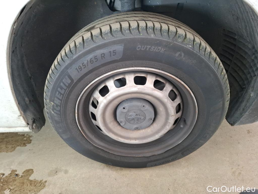  Peugeot  Partner  Premium L1 1.2 PureTech 110CV BVM6 E6d #29