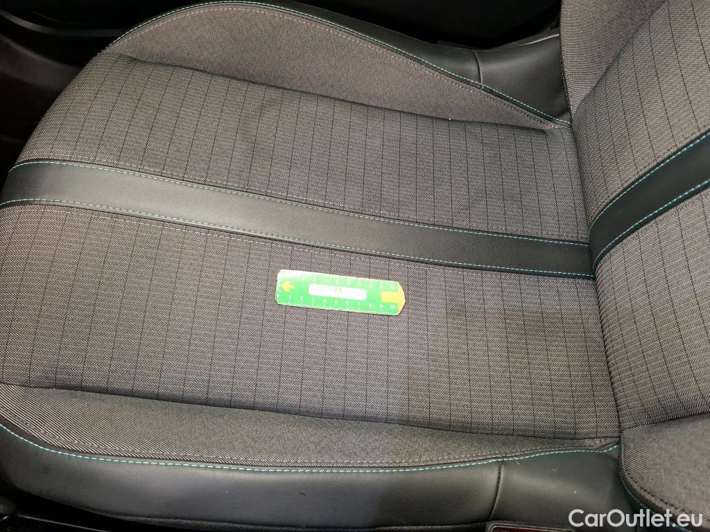  Peugeot  2008  Allure Business 1.5 HDi 110CV BVM6 E6d #12