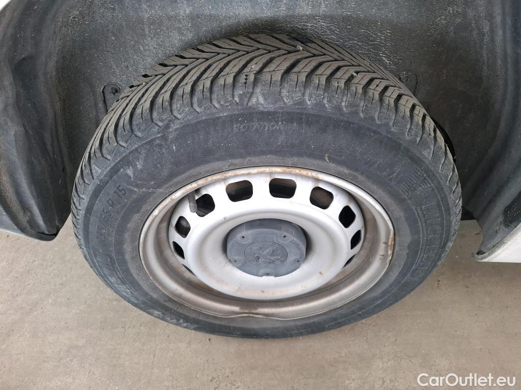  Peugeot  Partner  Premium L1 1.2 PureTech 110CV BVM6 E6d #24