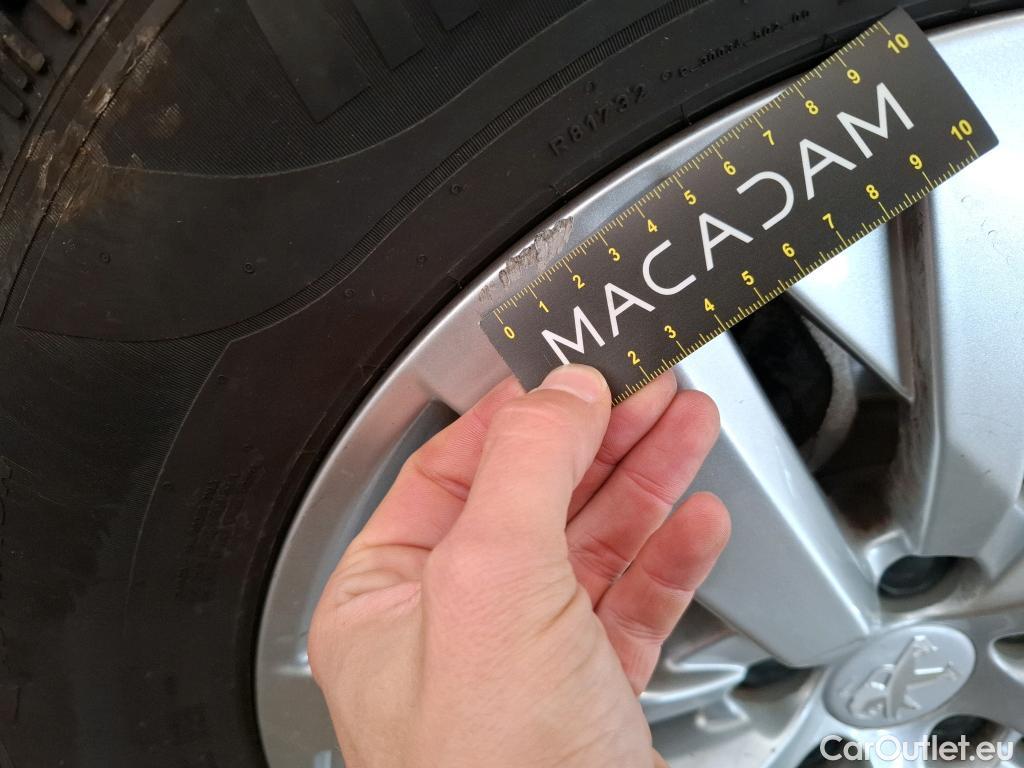  Peugeot  3008  II Active Pack 1.2 PureTech 130CV BVA8 E6d #36