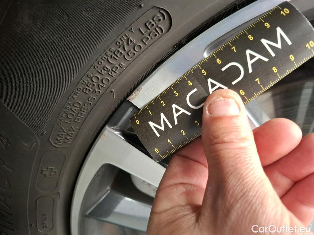  Peugeot  3008  Allure Pack 1.5 HDi 130CV BVA8 E6d #23