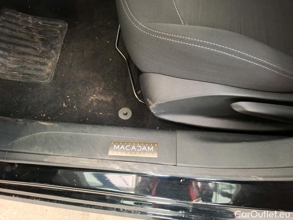  Peugeot  208  Affaire Premium Pack 1.5 HDi 100CV BVM5 E6dT #14