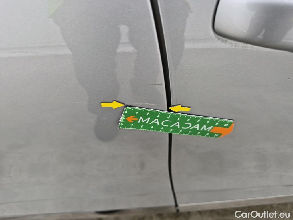  Renault  Clio  V Business 1.6 E-TECH Hybrid 140CV BVA6 E6d #42