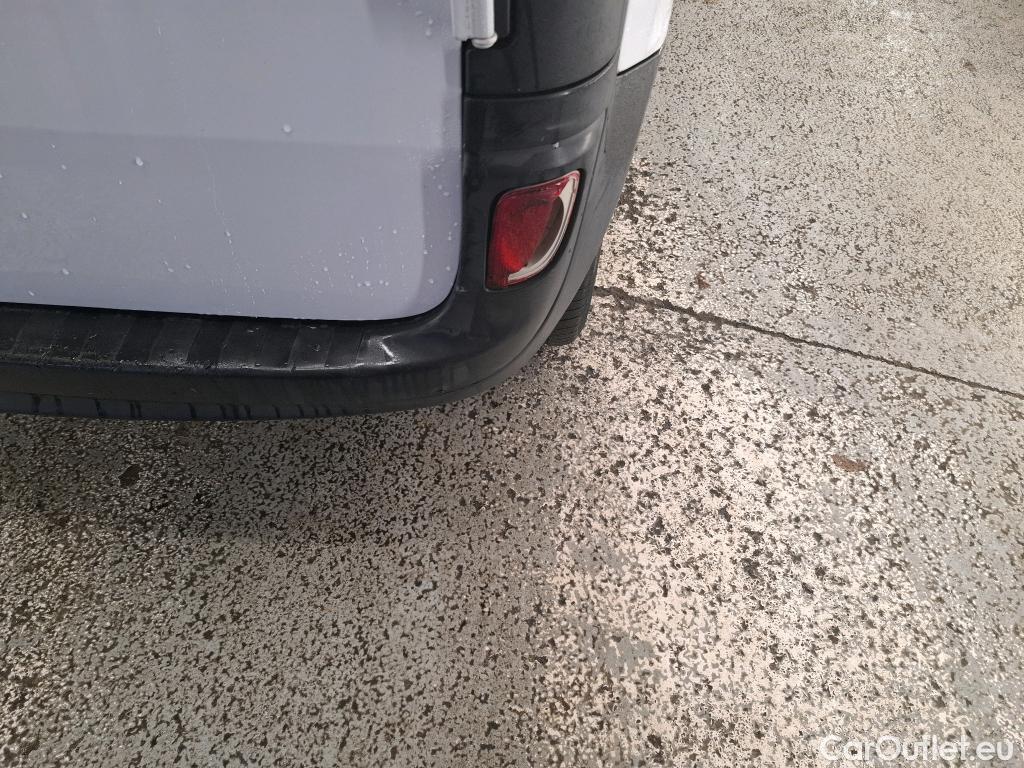  Renault  Kangoo  Express Maxi Confort - Cab. Appr. 1.5 dCi 90CV BVM5 E6 #52