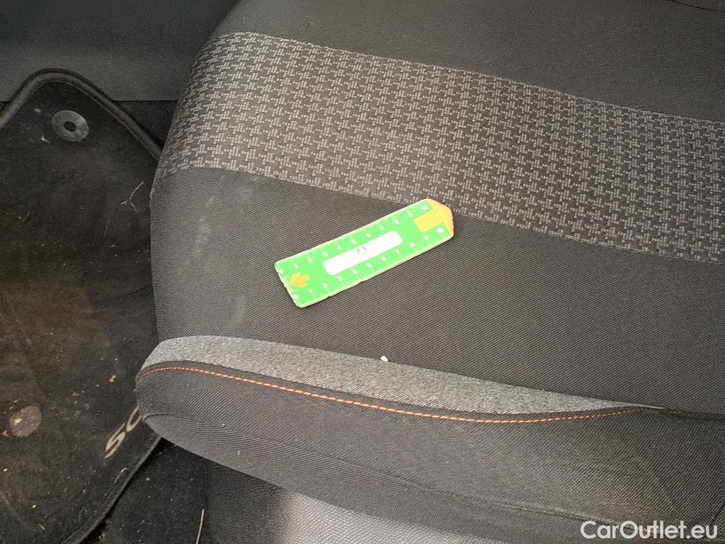  Peugeot  5008  Active Business 1.2 PureTech 130CV BVA8 7 Sieges E6d #31