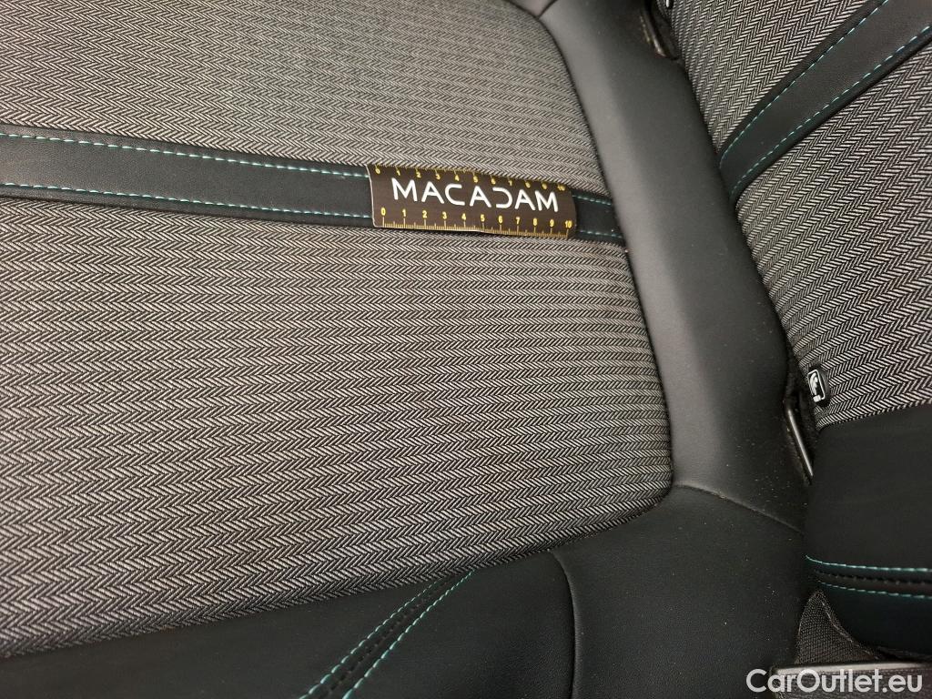  Peugeot  3008  Allure Pack 1.5 HDi 130CV BVA8 E6d #18