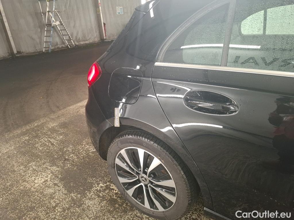  Mercedes  A-Klasse MERCEDES-BENZ Classe A Compact / 2018 / 5P / Berline A 250 e Business Line 8G-DCT #11