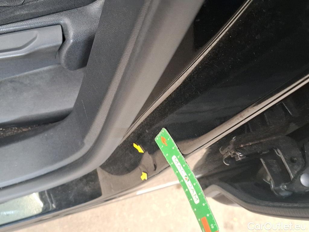  Peugeot  5008  Active Business 1.2 PureTech 130CV BVA8 7 Sieges E6d #18