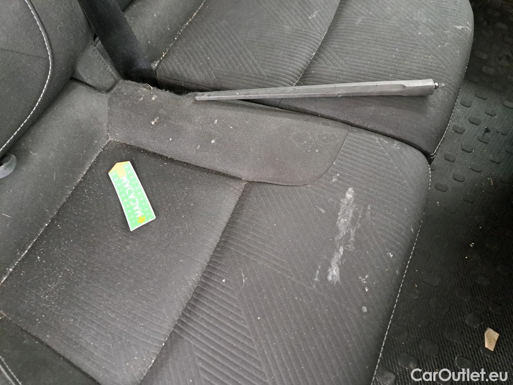  Renault  Trafic  Fourgon L2H1 3T Grand Confort 2.0 dCi 130CV BVM6 E6d #13