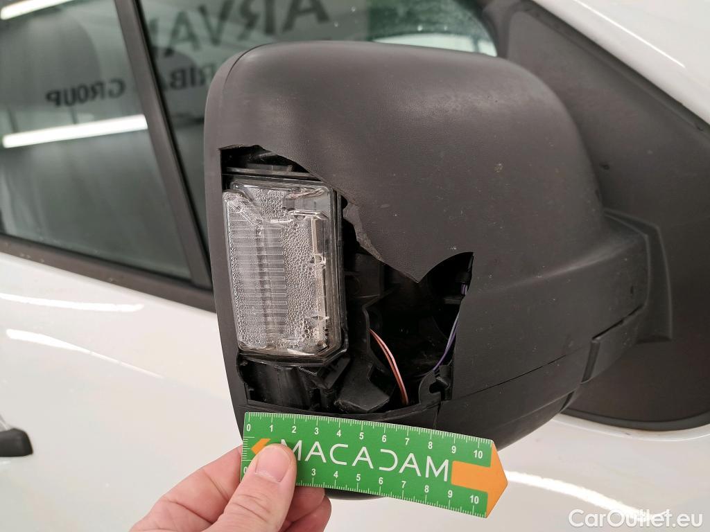  Renault  Trafic  Fourgon L2H1 3T Grand Confort 2.0 dCi 130CV BVM6 E6d #9