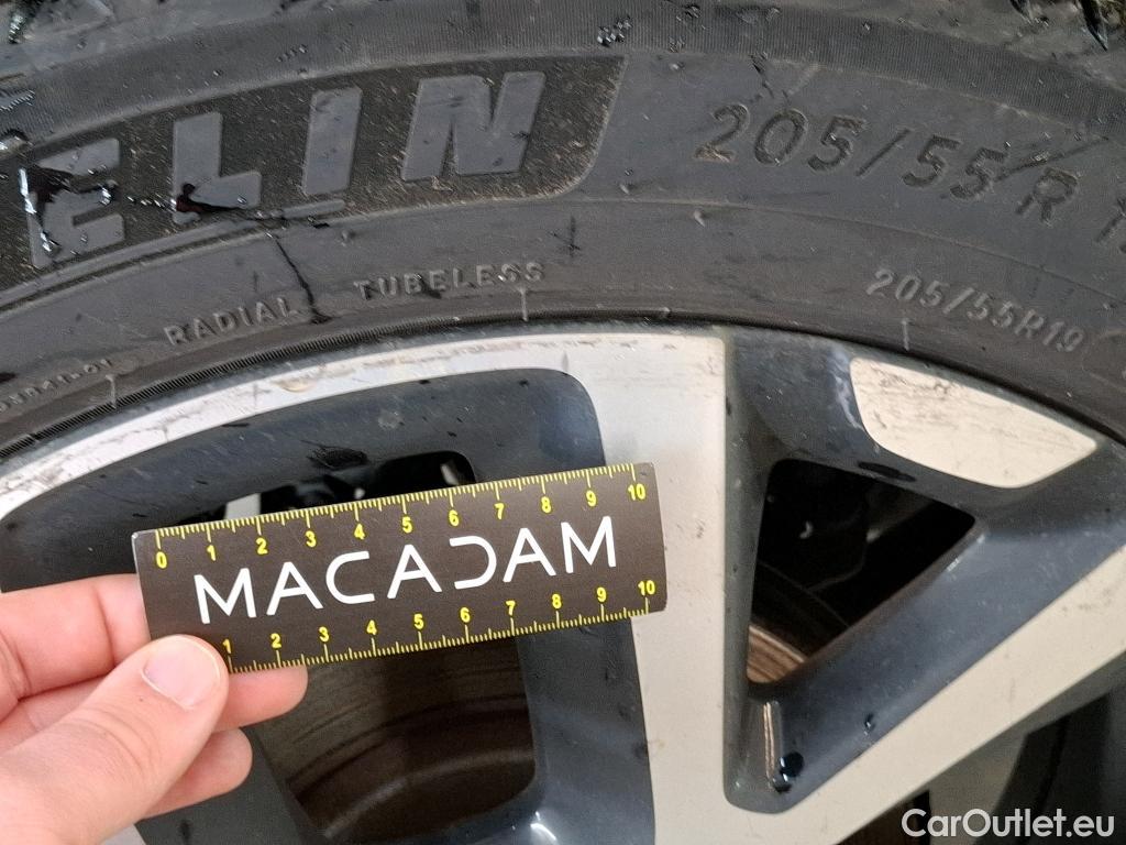  Citroen  C5 CITROEN  Aircross / 2018 / 5P / SUV Hybrid 225 ë-EAT8 Shine Pack #10