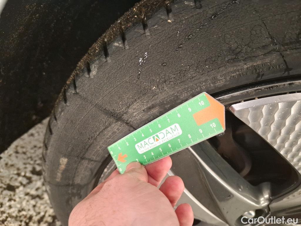  Hyundai   Ioniq Ioniq Business Hybrid 1.6 GDI 140CV BVA6 E6 #32