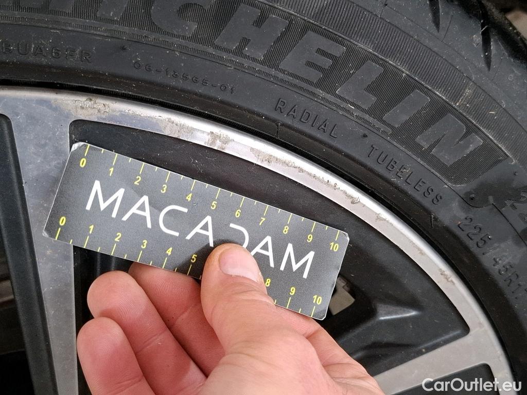  Bmw  Serie 1 BMW Série 1 2019 5P  Berline 116i DKG7 Business Design #17