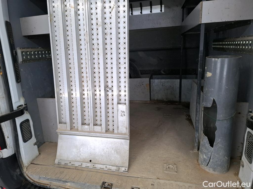  Renault  Master  III Fourgon L2H2 3 5 Grand Confort dCi 135CV BVM6 7 Sieges E5 #74