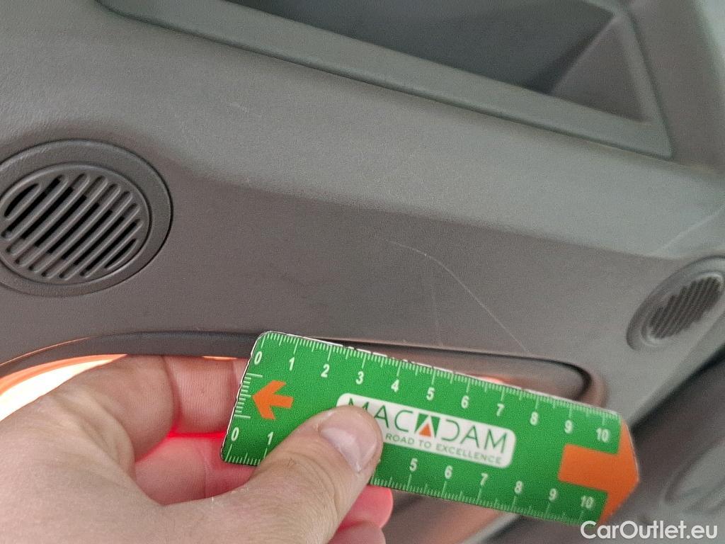  Renault  Master  III Fourgon L2H2 3 5 Grand Confort dCi 135CV BVM6 7 Sieges E5 #77